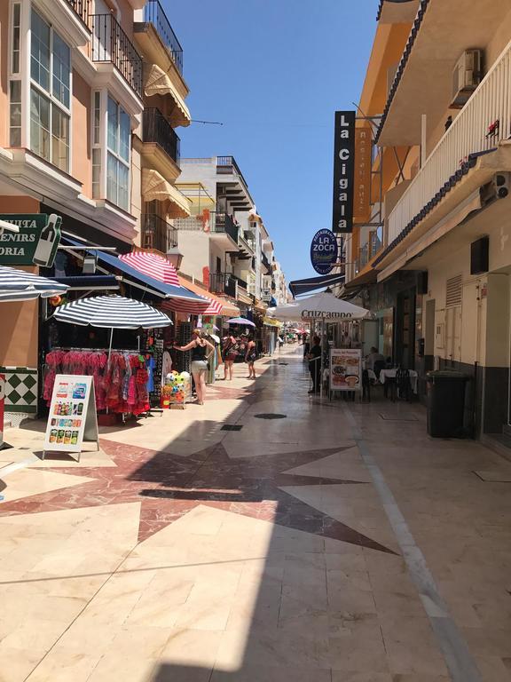 Apartamento Playa 76 ตอร์เรโมลิโนส ภายนอก รูปภาพ