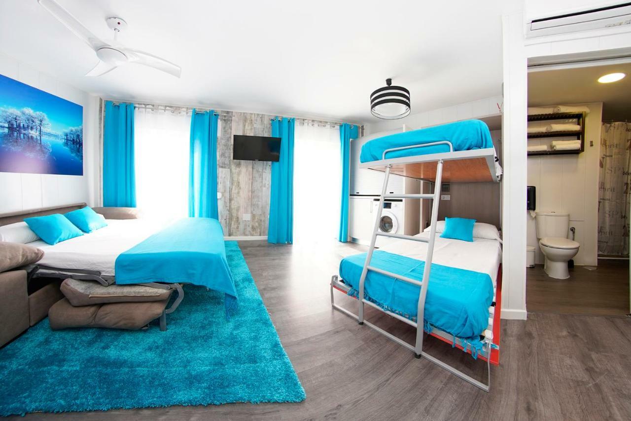 Apartamento Playa 76 ตอร์เรโมลิโนส ภายนอก รูปภาพ